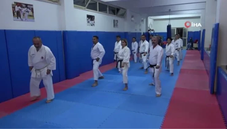 Antalya’da Karate Sporunun Temellerini Atan Hasan Tüfekçi’nin Öğrencileri Yeniden Bir Araya Geldi