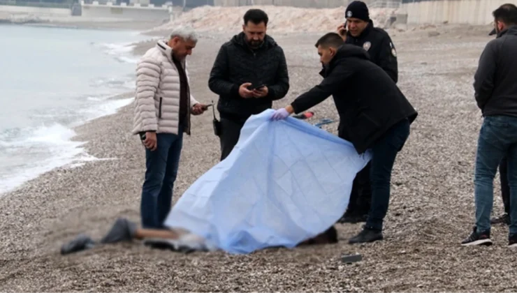 Antalya’da kıyıya vuran cesetlerin sayısı 9’a yükseldi! Bileğindeki "Atatürk" dövmesi dikkat çekti