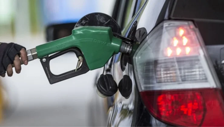 Benzine 95 kuruş zam geliyor