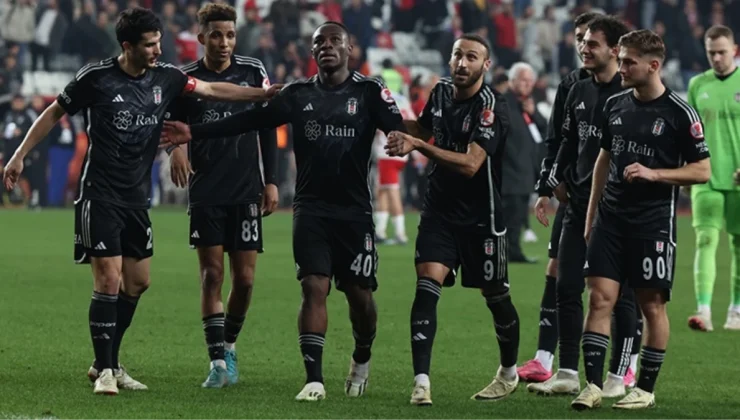 Beşiktaş, Antalyaspor’u 2-1 yenerek çeyrek finale yükseldi