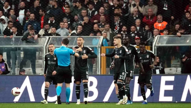 Beşiktaş’ın 6 maçlık yenilmezlik serisi Galatasaray’a sona erdi