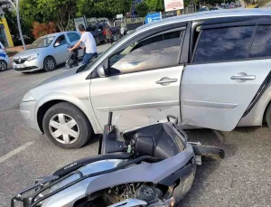 Antalya’da motosikletle otomobil çarpıştı: 1 yaralı