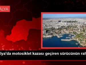 Antalya’da motosiklet kazası geçiren sürücünün rahat tavrı