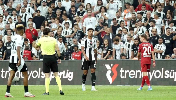 Beşiktaş’ın yeni transferi Cher Ndour, Antalyaspor maçında forma giydi