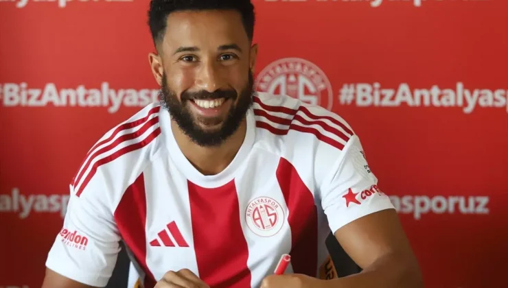 Antalyaspor, İngiliz futbolcu Andros Townsend’i kadrosuna kattı