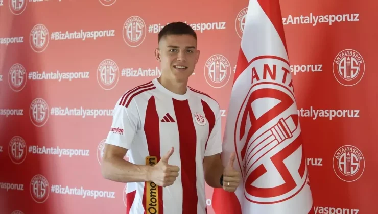 Antalyaspor, Oleksandr Petrusenko ve Abdurrahim Dursun’u Transfer Etti