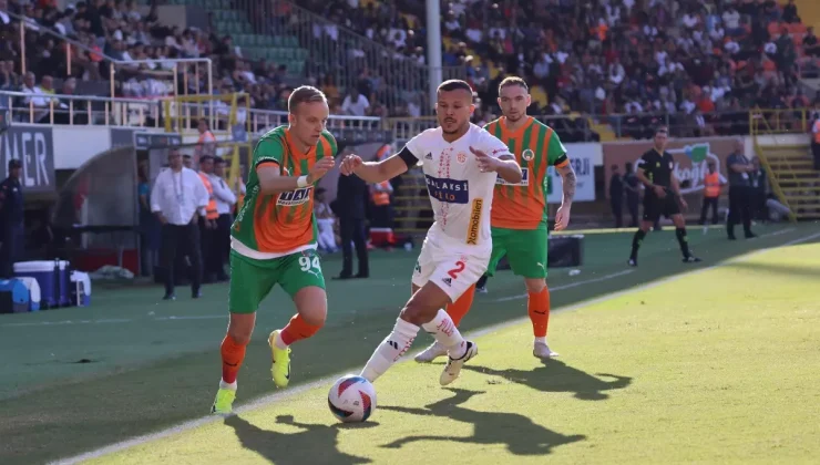 Akdeniz Derbisinde Antalyaspor, Alanyaspor’u 2-1 Geçti