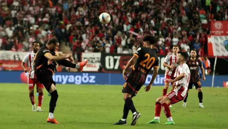 Antalyaspor – Galatasaray Maçında İlk Yarı Sonucu 1-0