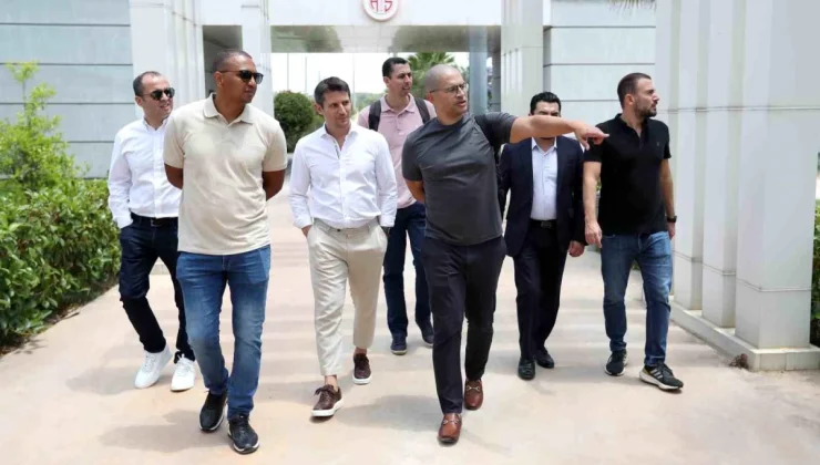 Antalyaspor’un yeni teknik direktörü Alex de Souza tesisleri gezdi