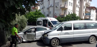 Manavgat’ta trafik kazası: 71 yaşındaki kadın yaralandı