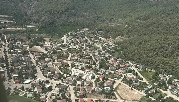 Acil Durum: Kemer’de Dev Orman Yangını Söndürülmeye Çalışılıyor