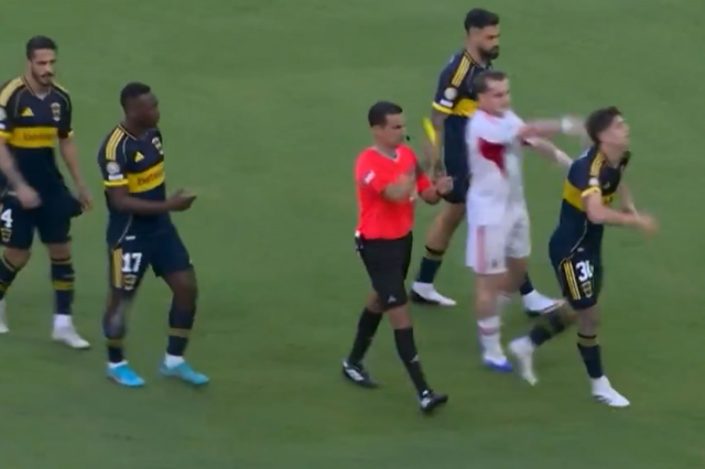 Kerem'i Endişelendiren Durum Boca Juniors Maçında Yaşandı