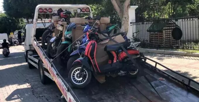 Manavgat’ta Motosiklet Kullanıcılarına Yüksek Ceza Uygulandı!