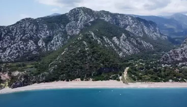 Olympos Antik Kenti’nde Roma İmparatorluğu Zamanlarından Kalma Kaya Mezarları Artık Görülebilir