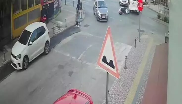 Motosiklet Kazası Antalya’da Meydana Geldi: Sürücü Yaralandı