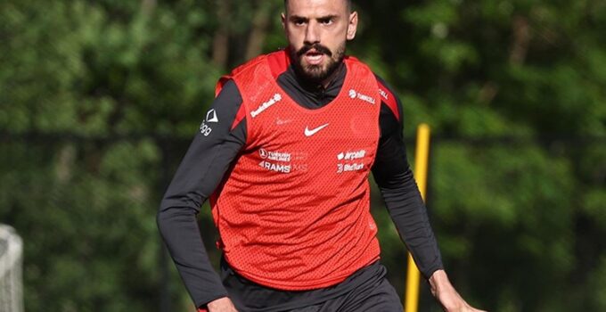 Futbolda Sürpriz Transfer: Fenerbahçe Merih Demiral için Hamle Yaptı