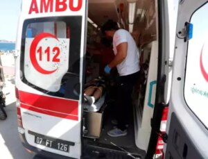 15 Yaşındaki Genç, Antalya’da Scooter İle Başından Yaralandı