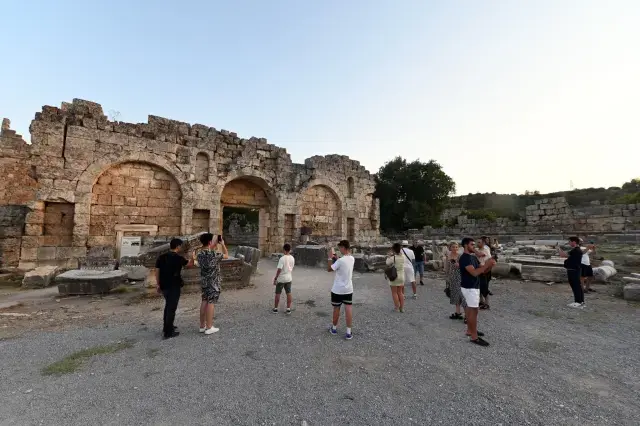 Antalya, turizm alanında tarihi bir rekora imza attı