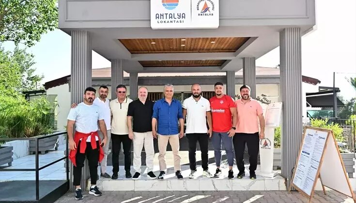 Kırkpınar’a Yol Çıktılar: Muratpaşa Belediyespor Güreş Takımı