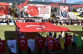 29 Ekim Cumhuriyet Bayramı, Antalya'nın ilçelerinde coşkuyla kutlandı.
