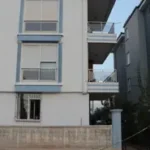 Antalya'da bir polis memuru, ailesini öldürdü.