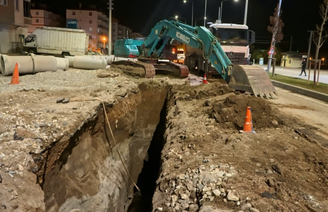 Aynı yolda yarım saatte iki kaza! Yaralı sürücünün ilk sözü herkesi şaşırttı