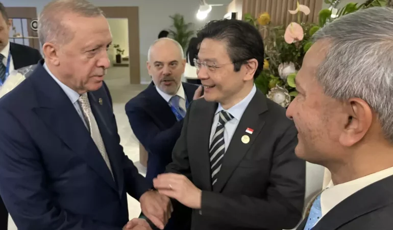 Erdoğan, Singapur Başbakanı Wong ile G20 Liderler Zirvesi'nde bir araya geldi
