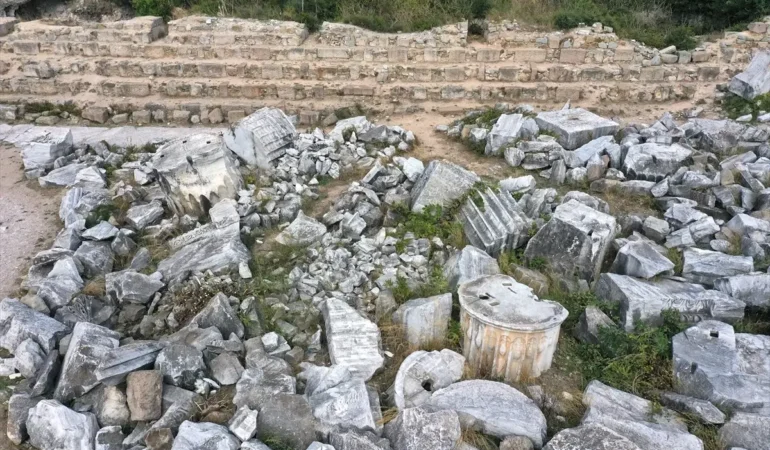 Kyzikos Antik Kenti’nde Hadrian Tapınağı Kazı Çalışmaları Devam Ediyor mu?
