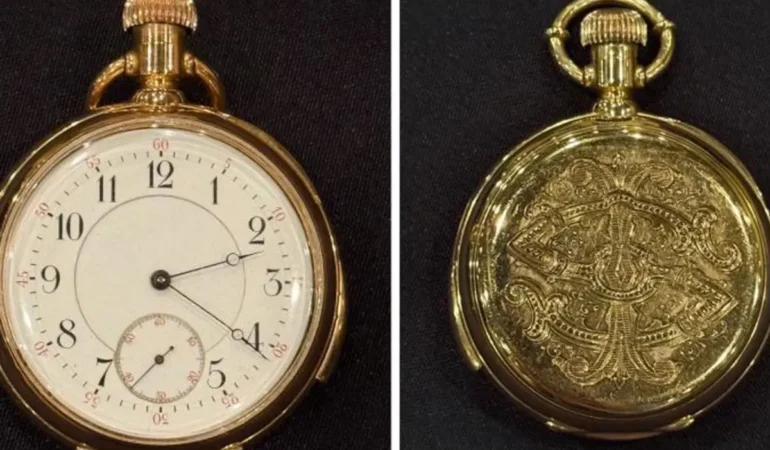 Titanic faciasında kaybolan altın cep saati rekor bir fiyatla satıldı mı?